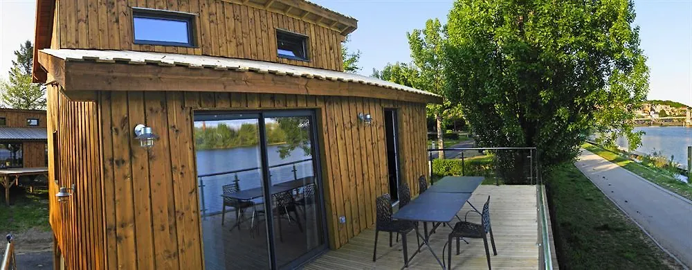 *** Camping Kanopee Village Trévoux Frankrijk